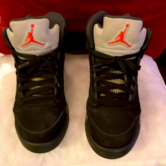 Jordan Other - Nike air Jordan black and silver sneakers size 7 boys youth.